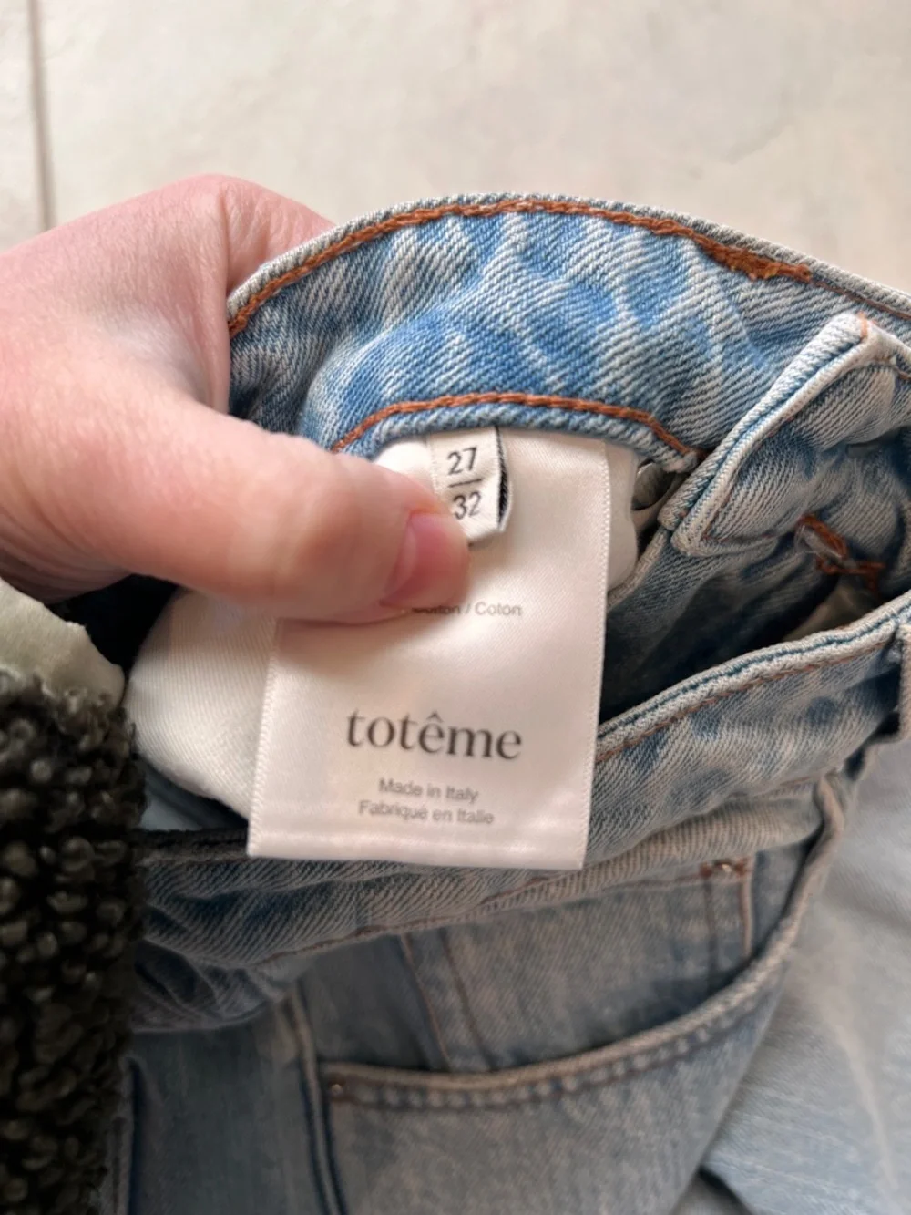 Totême Flair Denim Jeans - Picture 4 of 10
